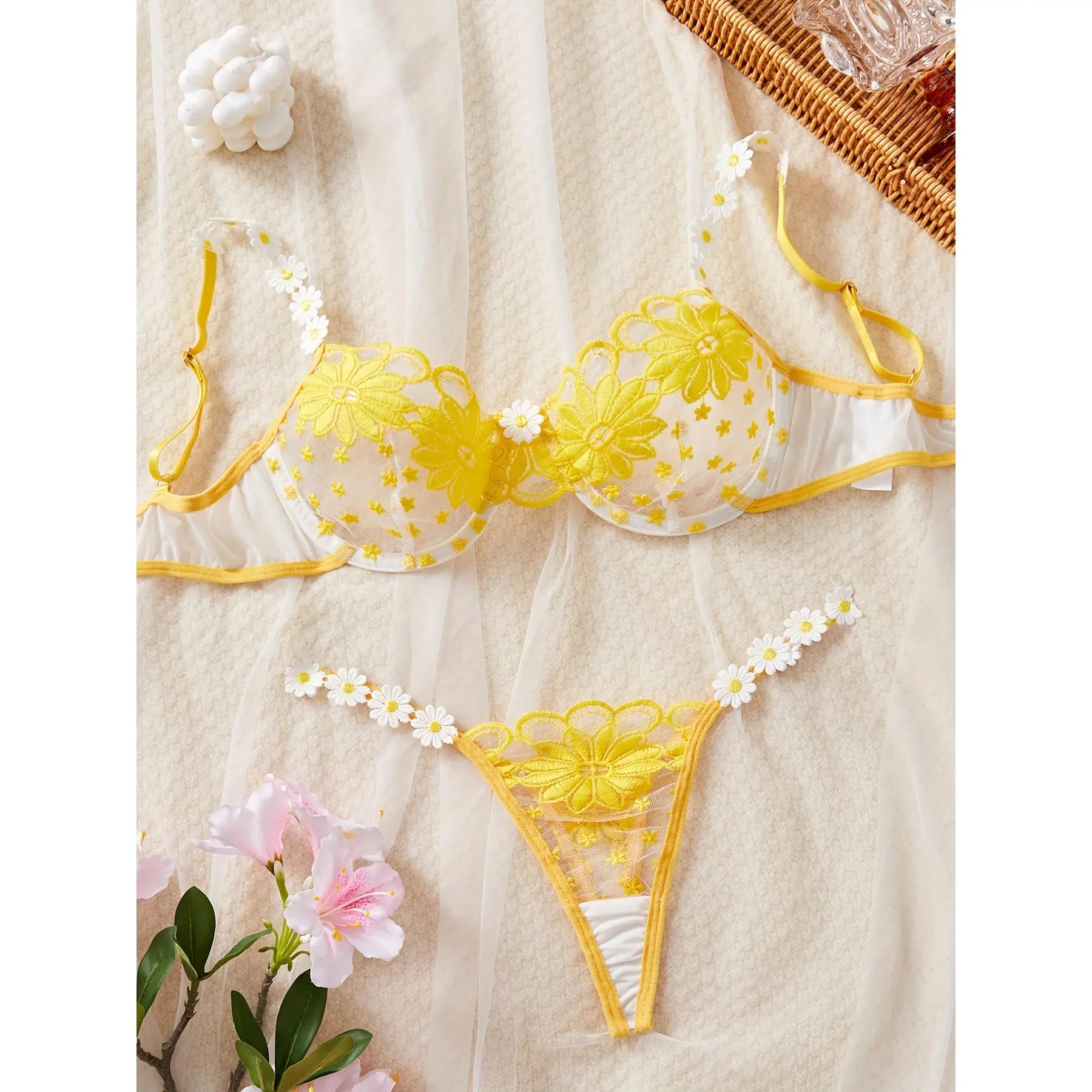 Women's New Daisy Print Synthetic Mesh Bikini Set, Sports & Outdoor Swimwear, Ditsy Floral, No Padding, Standard Size, Sporty Bikinis, Triangle