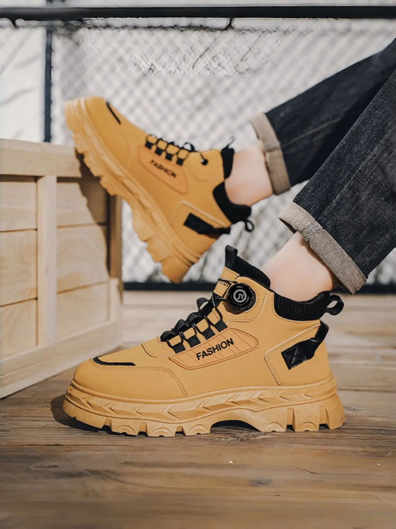 Men's High Top Boots, Vintage British Style Thick Sole Work Shoes, Comfortable Versatile Casual Shoes for All Seasons