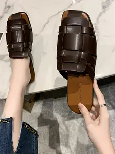 Women's Open Toe Casual Flat Sandals Summer New Retro Beach Flat Knit Slipper Versatile Lazy Mules Shoes, Comfortable Outdoor Footwear, Pu Leather Slides