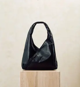 Bryant Hobo Bag | Black