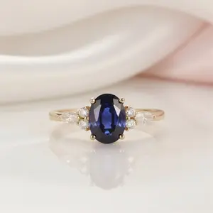 Solid 18k Yellow Gold 2.0 Ctw Oval Sapphire Engagement Ring