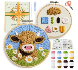 Punch Needle Kit for Beginners, Highland Cow Punch Needle Kits Adults, Craft Kits for Adults with 2 Pre-Printed Fabrics, Embroidery Hoop, Threads, DIY Gift and Home Decor 20 * 20cm