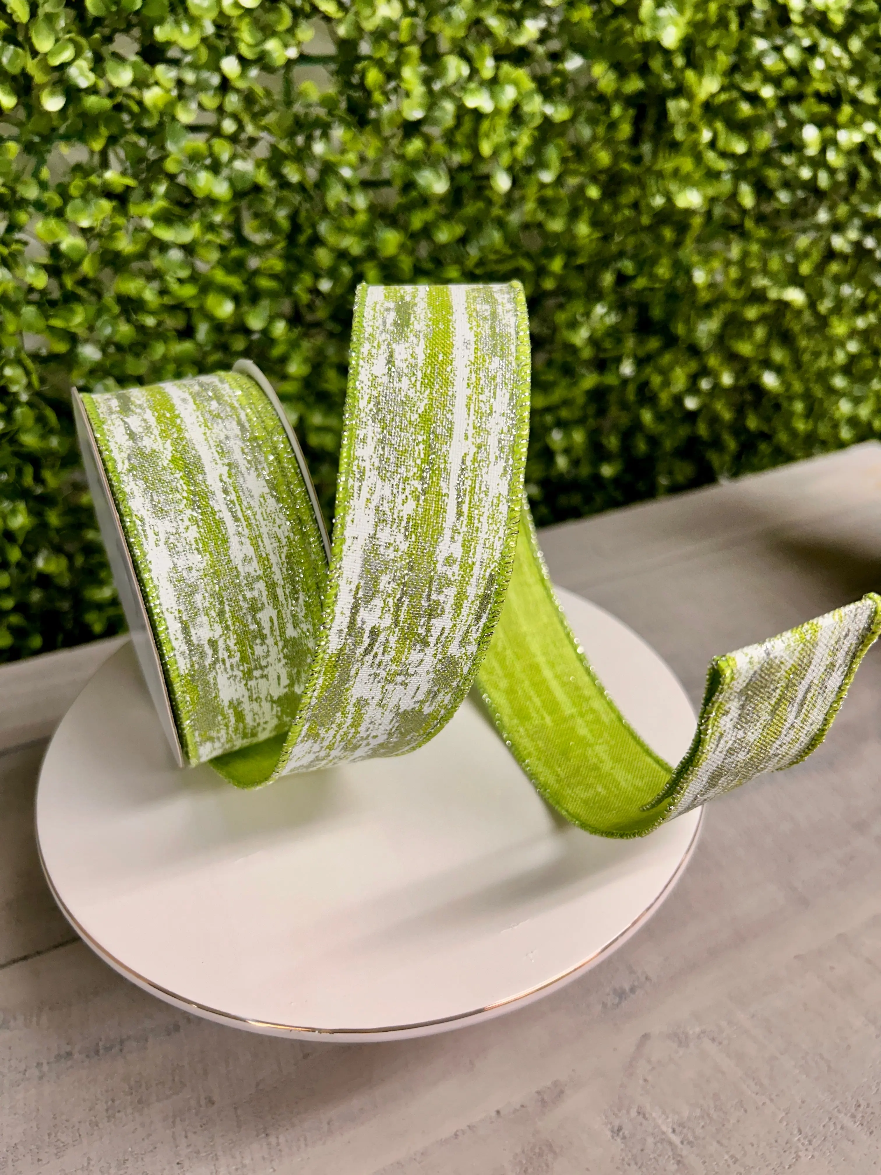 1.5 Inch By 10 Yard Lime And Silver Glitter Metallic Streaks Ribbon
