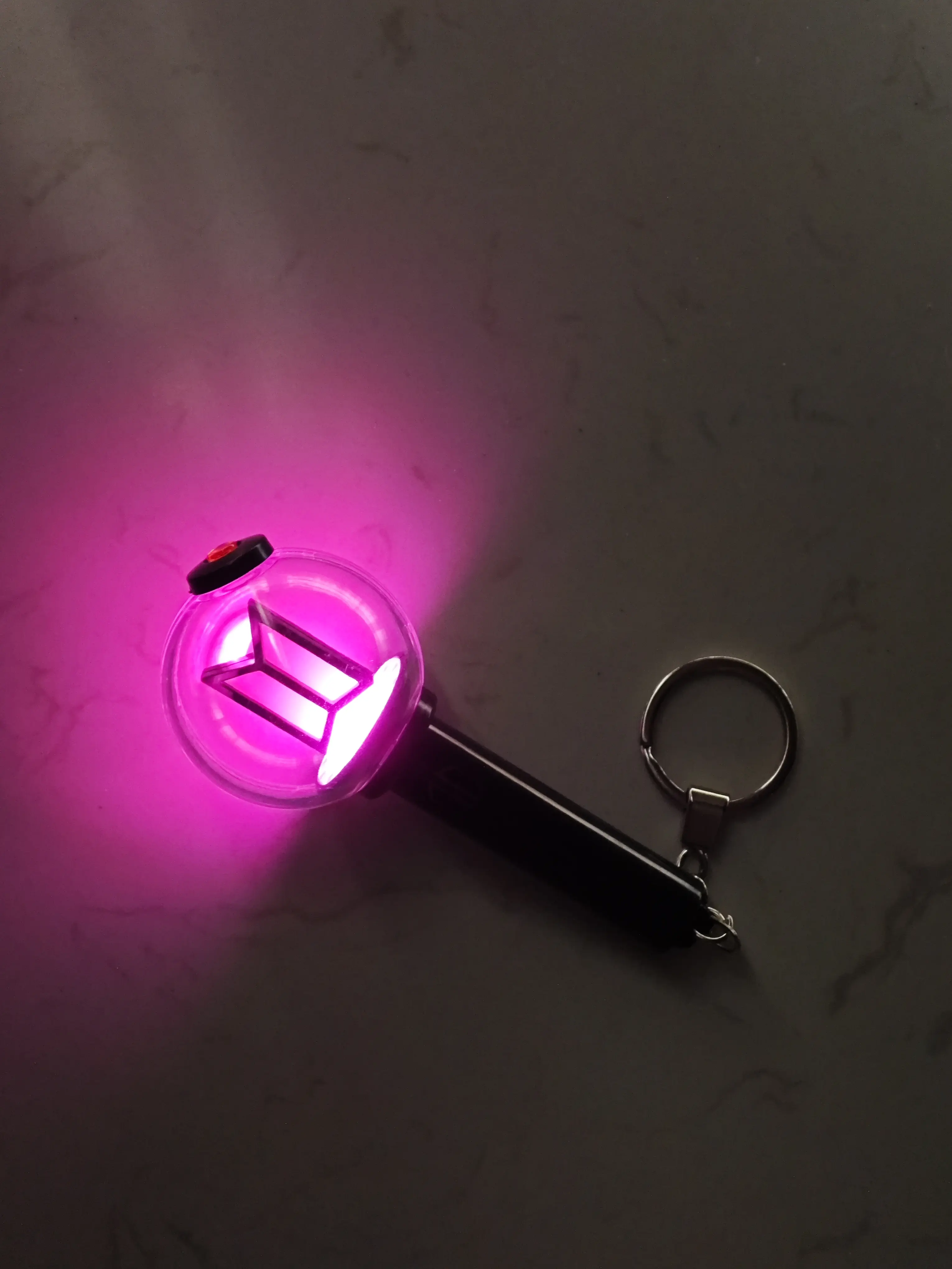 Kpop Mini LED Keychain Light, 9 Color Options, 4 Lighting Modes, Compact Portable Fashion Accessory for Keys or Bags