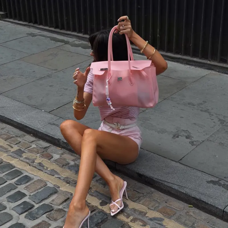 Jelly Carryall Tote non transparent Jelly Carryall Tote non transparent