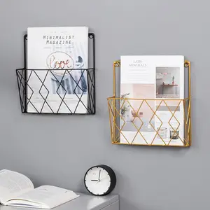 Modern Simple Iron Wall Bookshelf, Home Bedroom Study Storage Rack, Durable Metal Organizer for Books & Magazines