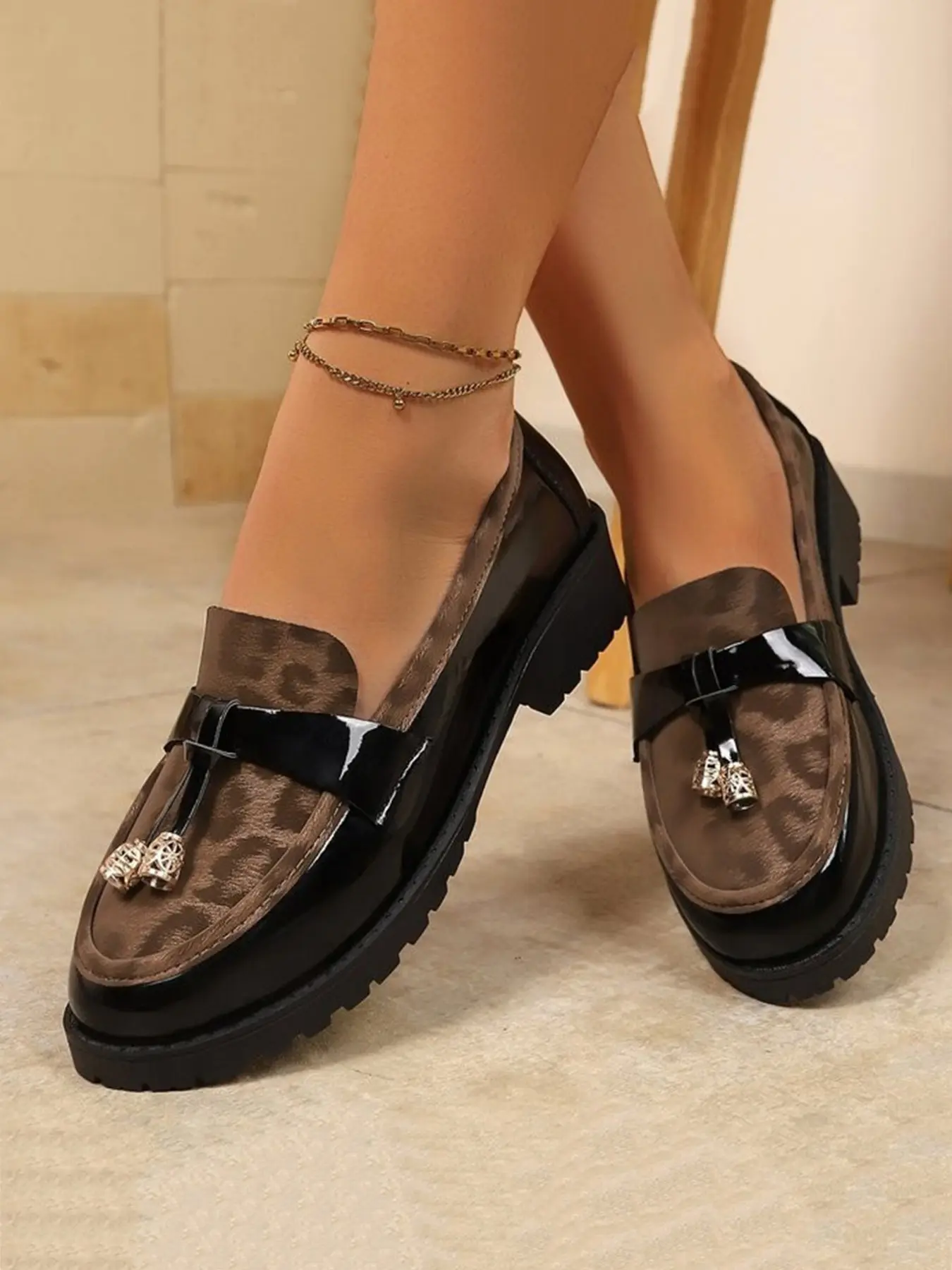 Women's Leopard Print Thick Sole Flatform Loafers, Size 43, Fringe Decor, Slip-On British Style Leather Shoes, Comfortable and Stylish Footwear