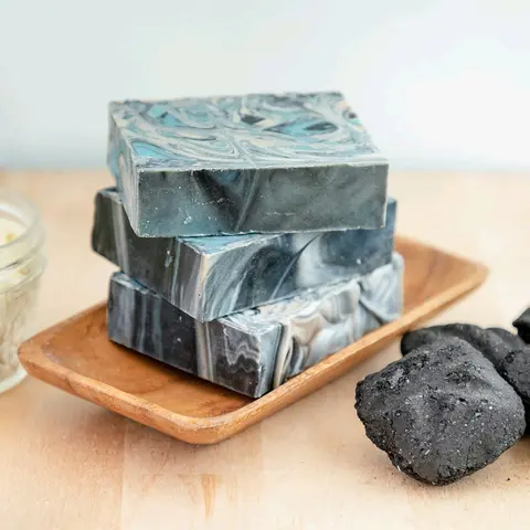 SOAPS BY LELA Men's Activated Charcoal Body Soap - Tim McGraw & Smoky Vanilla Scented Daily Bath Bar, 113g per Bar, with Olive Oil (Nourishes Skin), Coconut, Lavender, Palm Oil, Non-Toxic, Moisturizing for Silky Lather & Smooth Skin (Ideal for Gifting)