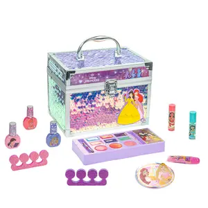 Disney Princess Train Case Girls Beauty Set, Kids Makeup Kit for Girls, Real Washable Toy Makeup Set, Play Makeup, Pretend Play, Party Favor, Birthday, Toys Ages 3+ by Townley Girl
