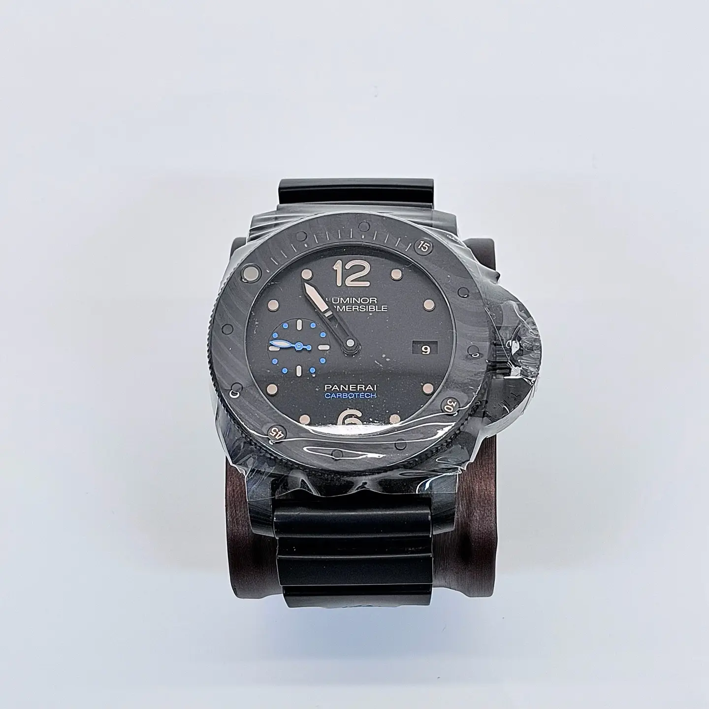 Panerai Submersible, Model PAM00616, Titanium, Automatic Movement, Case Diameter 47mm, Accessories: Box, Authentication Card, N23352679