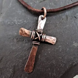 1pc Fashion Retro Cross Pendant Necklace - Handcrafted Metal Wire-Wrapped on Artificial Leather Cord - Unisex Jewelry Accessory - No Precious Metal Plating - Perfect Gift for Boho Lovers & Fashionistas