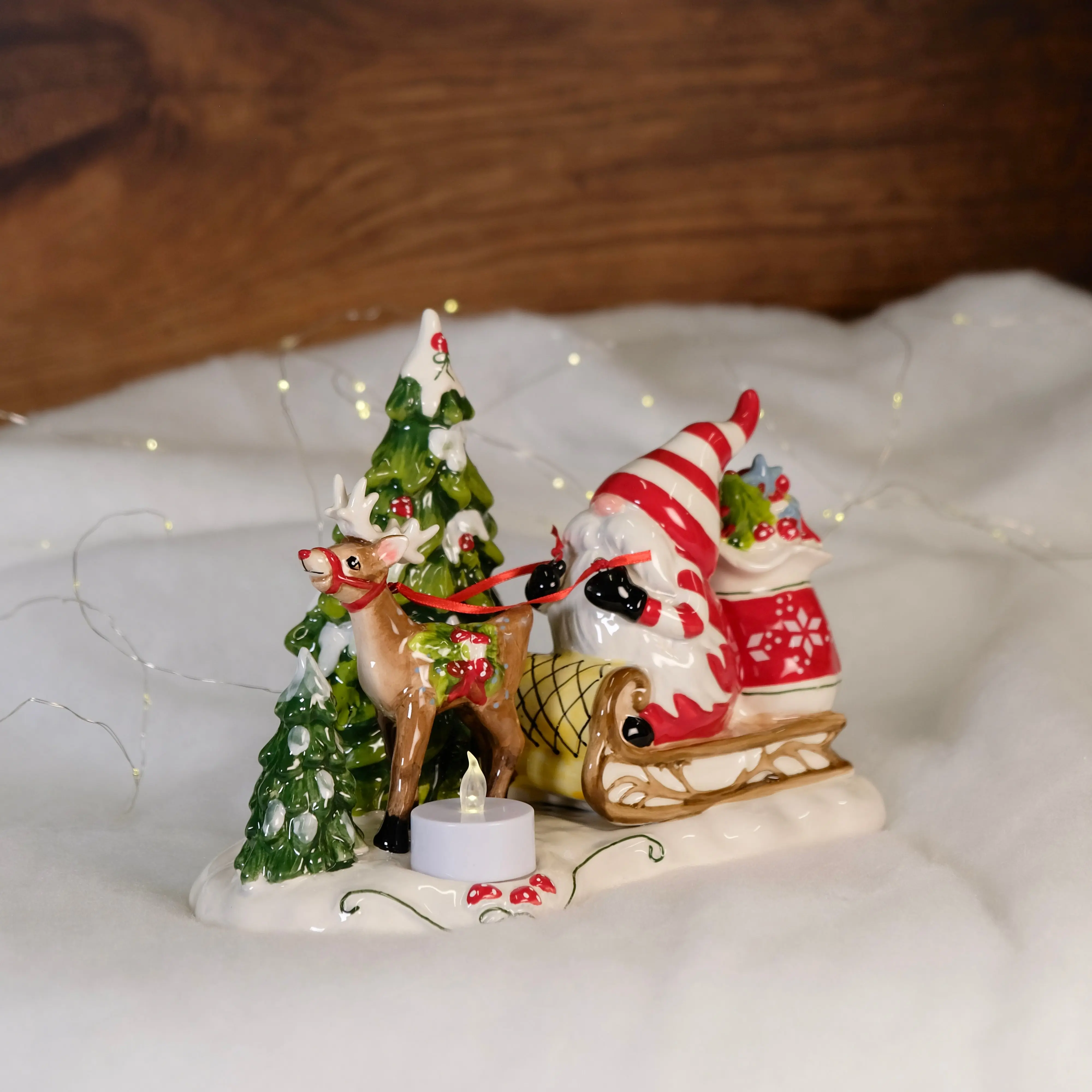 Gnomeville Shopping Tealight Holder