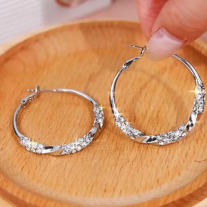 Rhinestone Large Hoop Earrings for Women Fashionable Silver Hoops Ear Jewelry Elegant Versatile Accessories HNAL74