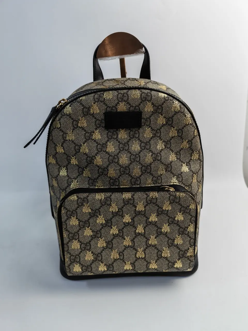 Pre-owned GUCCI canvas Shoulder Bags Small GG Supreme Backpack with Gold Bee Print KY02708