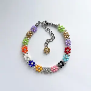 Colorful Beaded Daisy Bracelet Handmade Flower Bead Jewelry Gift Adjustable Music Era Inspired Lightweight Spring Accessory for Music Lovers