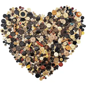 600-700Pcs Assorted Sizes Wooden Buttons Mixed Colors Coconut Shell Handmade Ornament Buttons for Sewing Decorations DIY Arts and Crafts Manual  Button Painting