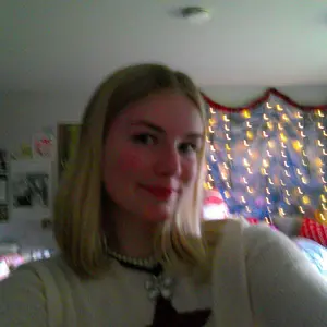 Product Review of Auto Focus Digital Camera, 1 Count Full HD 1080P/48MP Mini with 32G Memory Card, Ff (F/3.2, f=7.36mm), 16x Zoom for Teenagers Beginners, Mini Camera, Electronic Portable Camera from ** o**a ** ⋆**✩