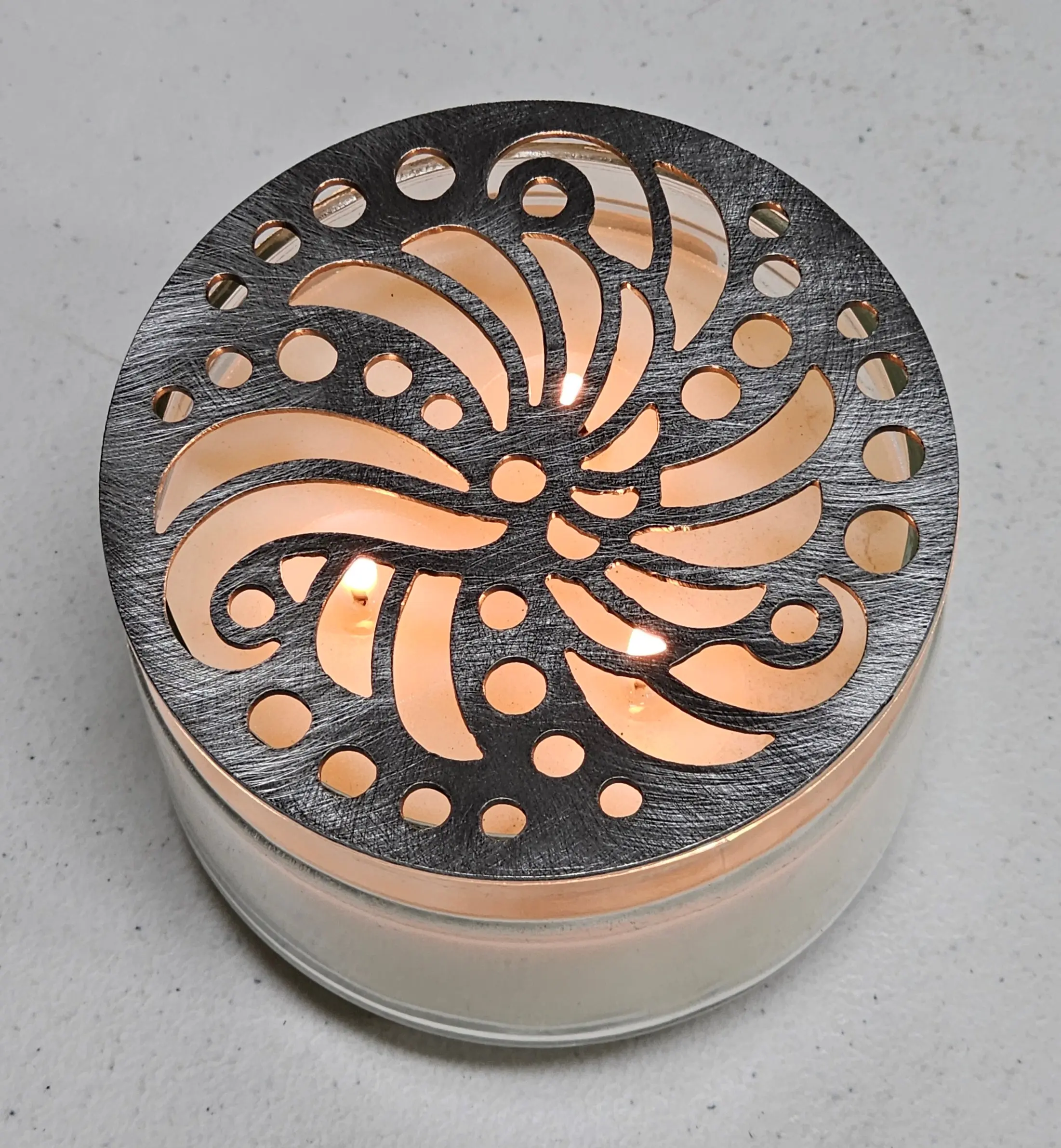 Sundara Candle Topper – Decorative Metal Candle Lid for Jar Candles | Elegant Candle Accessory for Even Burn & Gift for Candle Lovers