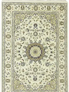 Cream Floral 3X4 Indo-Nain Oriental Rug