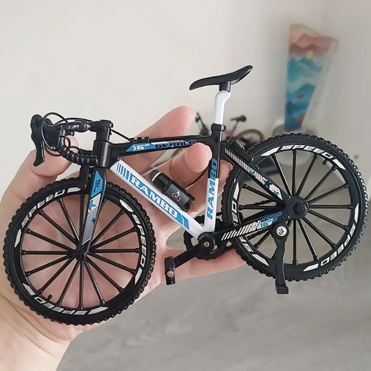 1:8 Black Bicycle Model Building Set, Manual Racing Bike Assembly Kit for Adults, DIY Desktop Collectible Toy, Creative Office Decor Gift, New Year Gift for Him Coworkers, Building Blocks Model