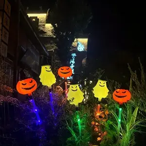 1 Set Of 6 Halloween Outdoor Solar Powered Pumpkin, Skull, Ground Post Lights, Horror Atmosphere Garden Decoration Lights, Suitable for Horror Parties, Sidewalks, Houses, Path Decorations, Lawns, Yards, Gardens And Holiday Party Decorations