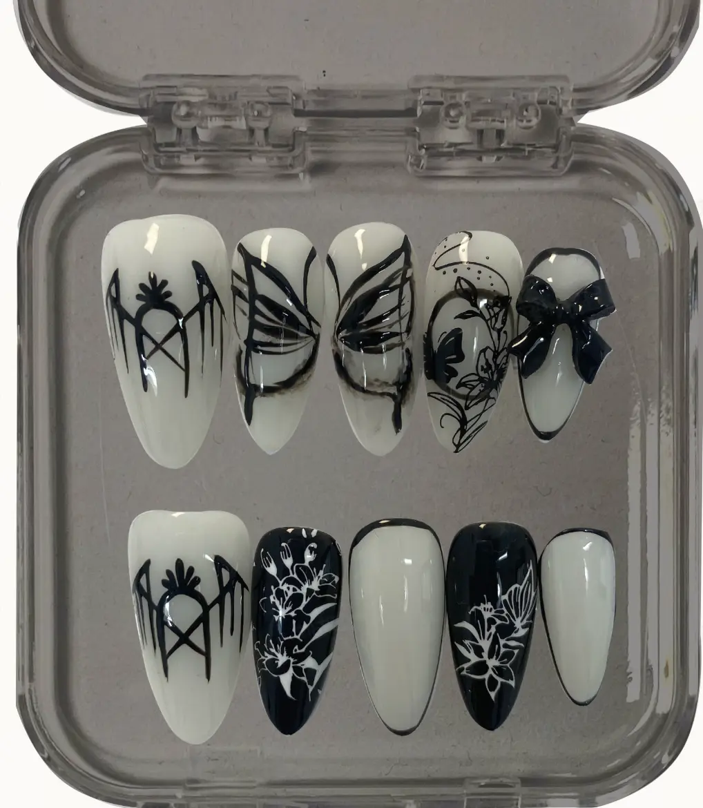 Tessa--32__70   Bags Handmade Nails Open InLive Crystal Liveroom