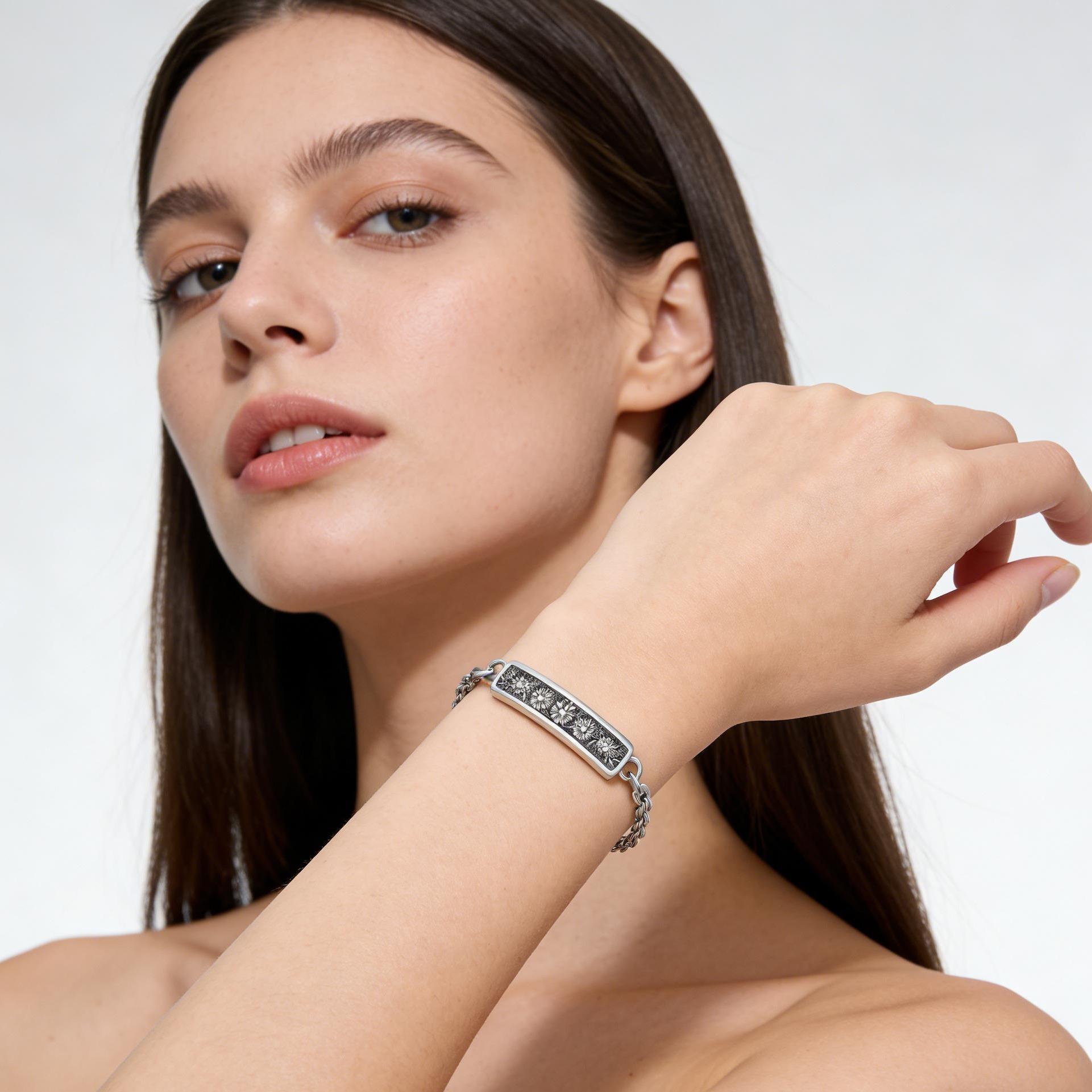 MEIDERBO Dream Chaser Sunflower Urn Bracelet 925 Sterling Silver Holds Ashes Flower Pendant Bella Chain Stainless Steel Rope Chain 7+2 Inch Memorial Jewelry