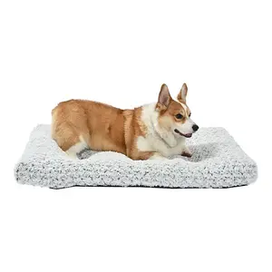Heart & Herd Rectangular Gray Crate Polyester Pillow Dog Bed ( Medium )