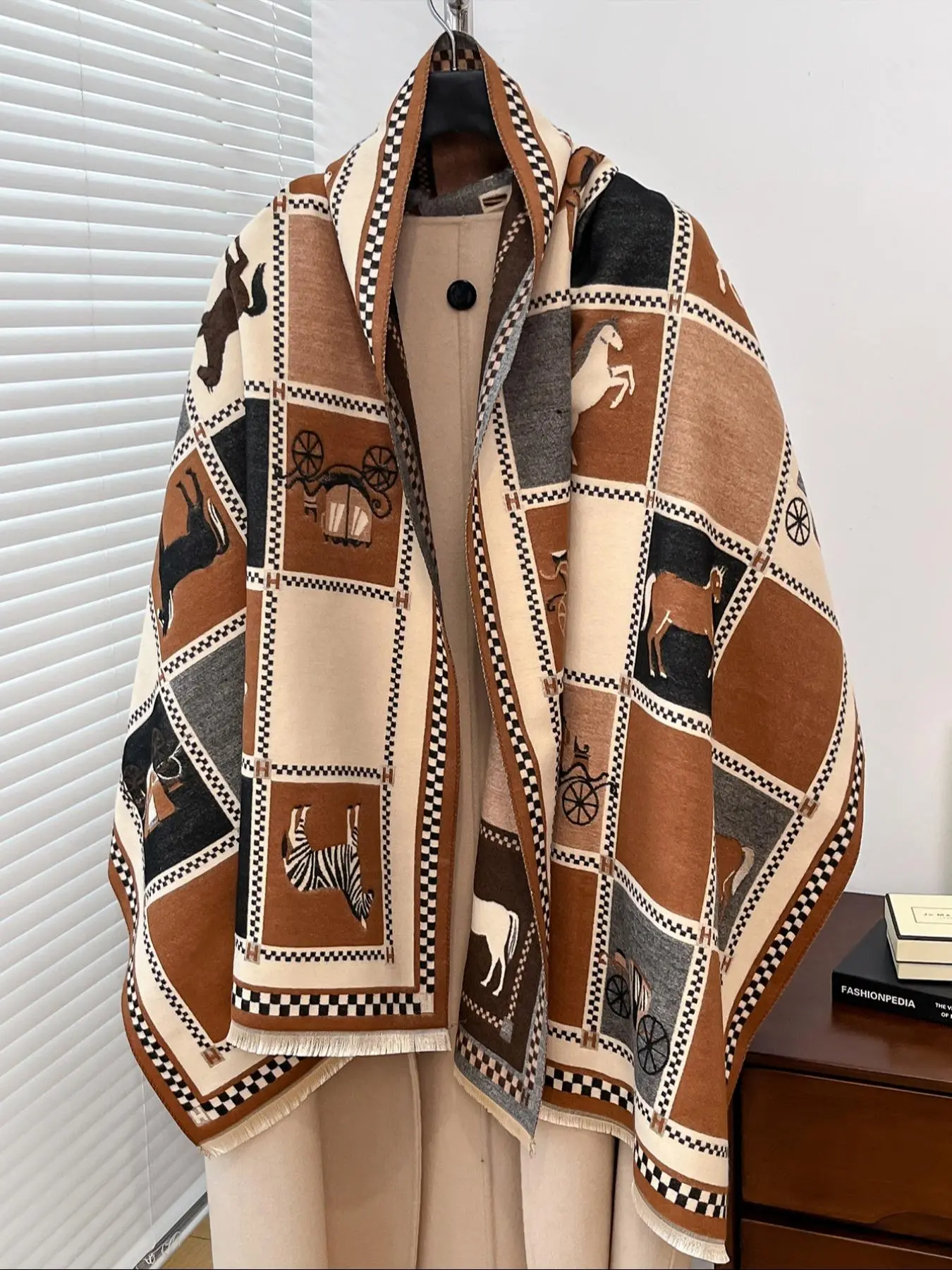 Women's All Over Animal Print Double Sided Cape Shawl, Casual Warm Long Scarf for Fall & Winter, Fashion Accessories for Daily Wear