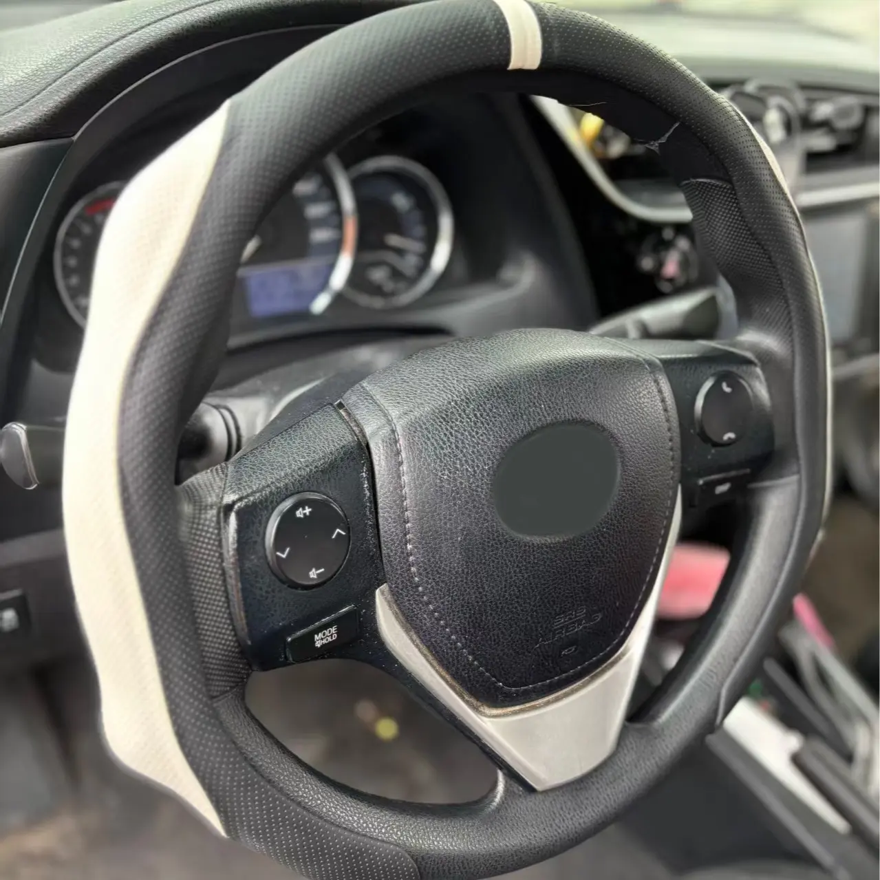 2026 Latest 2-Tone Napa Leather Steering Wheel Cover, Black with Red Stitching, Quick-Turn Non-Slip, Breathable Ultra-Thin, Universal Year-Round Fit Car Interior Accessory