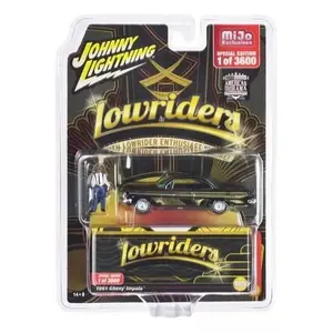 Johnny Lightning Chevrolet Impala 1961 with Figure Lowriders JLCP7456 1/64