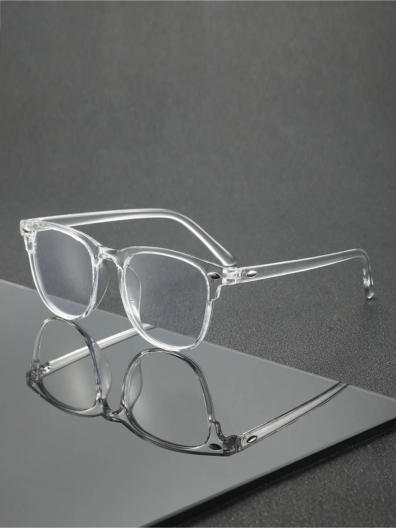 Classic Fashion Transparent Glasses, Clear Plastic Eyewear for Outdoor Travel and Everyday Use, Lightweight Eyeglasses, Stylish Daily Accessory, Fashion Frame Eyeglasses, Lightweight Frames