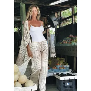 Mandy Pant Alligator
