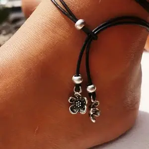 Boho Style Plum Blossom Flower Shape PU Rope Anklet for Women, Summer Beach Ankle Bracelet, Trendy Exquisite Beaded Jewelry for Party, Daily Clothing Decor