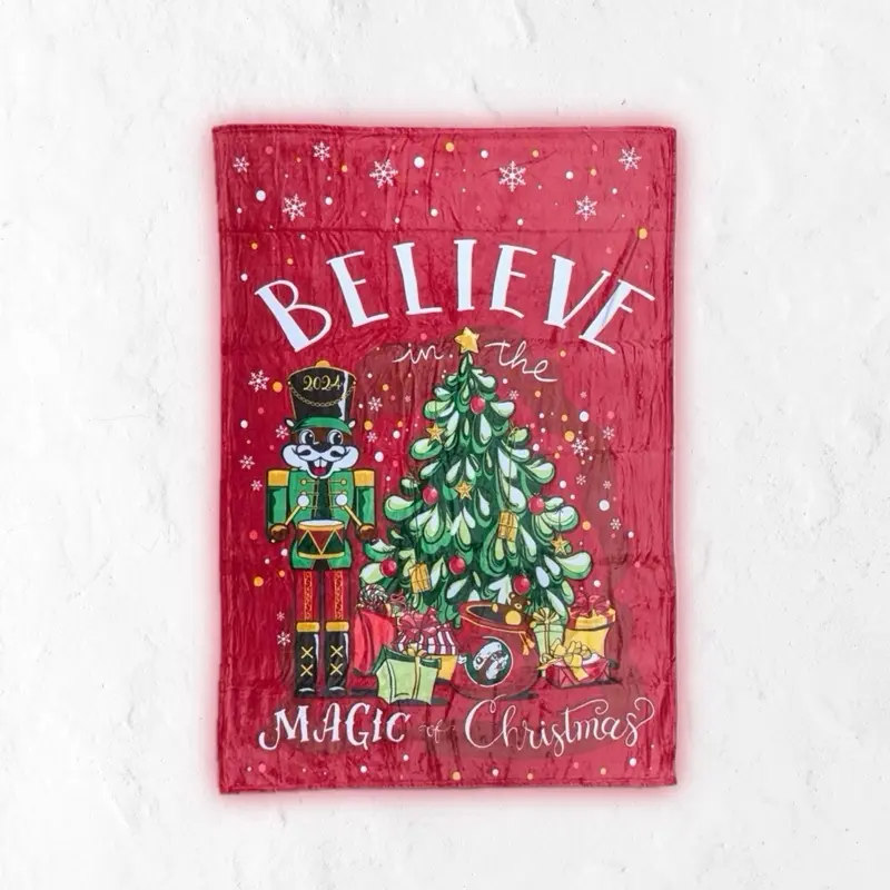 Buc-ee's "Believe in the Magic of Christmas" Blanket