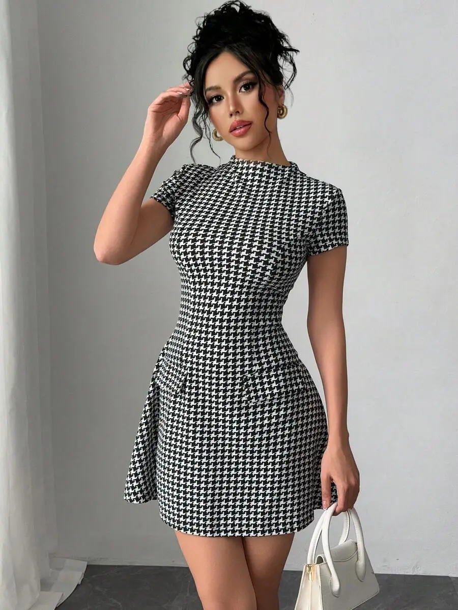 Women's European & American Style Short Sleeve Party Dress, Waist Cinched Princess Design With Faux Pocket & Houndstooth Floral Pattern