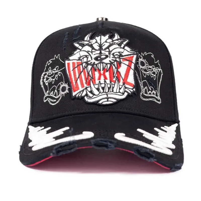 Baez X Victor Mendivil gorra que lleva por nombre GOET