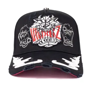 Baez X Victor Mendivil gorra que lleva por nombre GOET