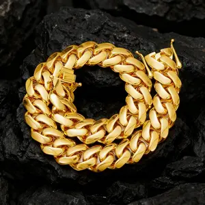 2025 New High-Quality 22mm Wide Smooth Surface Large Cuban Chain Butterfly Clasp Hip-hop Necklace.