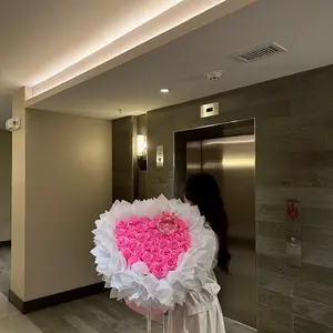 40 Heart- Shaped Pink Bouquet Gifts