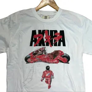 GILDAN PRINTED Akira T Shirt, Anime Clothing Vintage