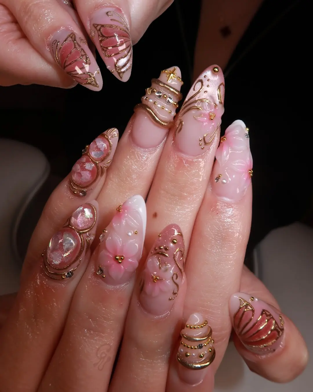 Y2K Retro Tropical Press On Nails: 3D Monkey and Brown Hibiscus Flower | Vacation Nails