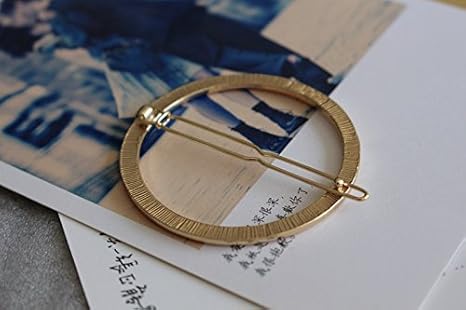 New 2025 Hers Triangle Moon Hairpins Hair Clips Hairgrip Accessories Lip Round Barrettes Jewelry Women Pins Head Fashion Trendy Creative Gift