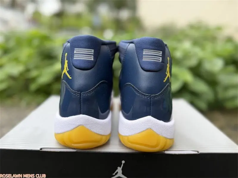 Precise Stitching Leather Retro High Basketball Shoes Full-length Foam Cushion System Plush Skin-friendly Lining Unisex Brand New Sealed with Original Shoe Box Trendy Sneakers Suitable For Men Women All Year Round Wearing