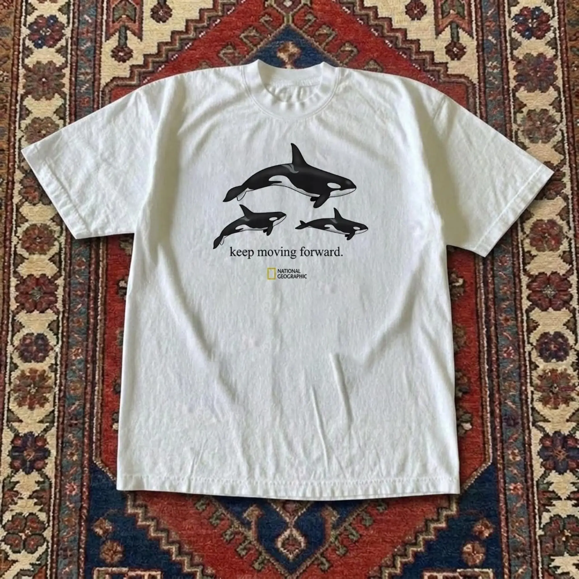 Gildan Men's And Women's T-Shirt, National Geographic With Orca Graphic And 'Keep Moving Forward' Graphic Tee, Animal T-Shirt, Unisex Vintage Graphic Tees Gothic Grunge Y2k Emo Scene Amity Affliction Style Clothes Men Women Streetwear Summer