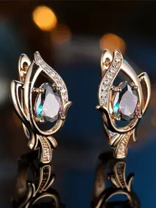 Compact, oval-shaped, feminine charm, rainbow zirconia ring-style earrings, retro and stylish, with a golden hue, perfect for women's wedding jewelry.