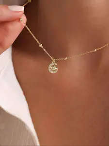 Women's Star Moon Pendant Necklace, Minimalist Design Micro-Pavé Cubic Zirconia Chain Jewelry, Elegant Ladies Accessory