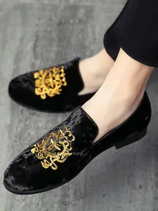 Men's Embroidered Design Velvet Slip on Sneakers, Casual Comfortable Breathable Low Top Flat Rubber Sneakers, Fashionable Shoes for Daily Wear Footwear Walking Shoes