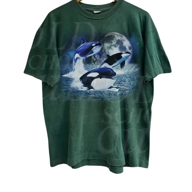 Men's Short Crew Neck 3 Orcas Vintage 90s Cotton Graphic T-Shirt - Fitted, Retro Ocean Art, Streetwear Clothing, Sea Animal Moon Top, Machine Washable, Do Not Dry Clean, All Seasons Casual Menswear