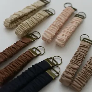 SCRUNCHIE KEYCHAIN WRISTLET